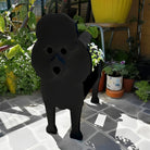 Pot de fleurs en forme de Noire Caniche
